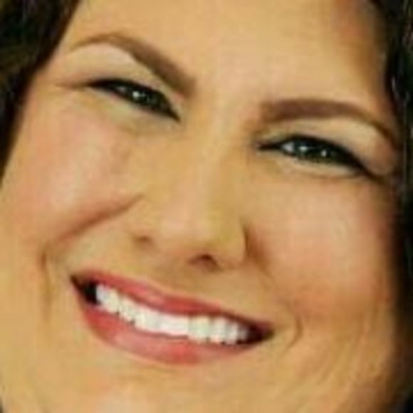 Meet your Posher, Brandy - Picture 1 of 1